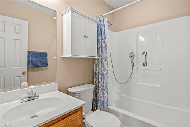 1859 Camden Forest Drive, Winston-salem, NC 27127