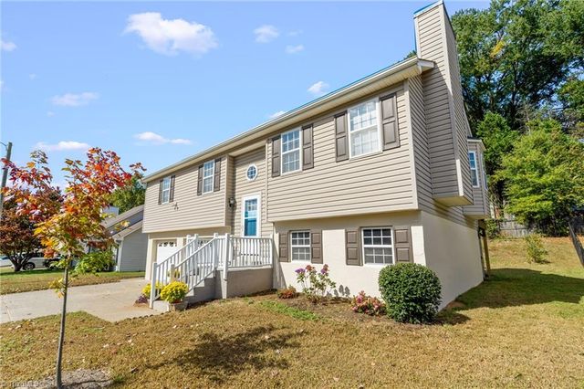 1859 Camden Forest Drive, Winston-salem, NC 27127