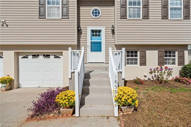 1859 Camden Forest Drive, Winston-salem, NC 27127