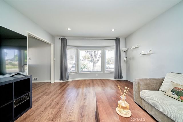 5019 Fanwood Ave., Lakewood, CA 90713