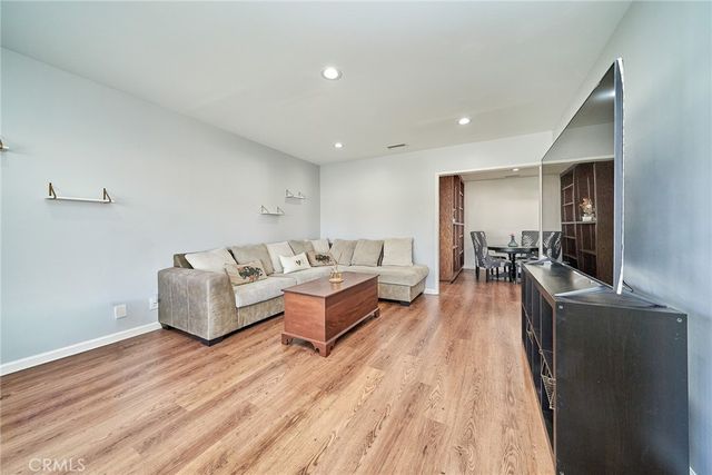 5019 Fanwood Ave., Lakewood, CA 90713