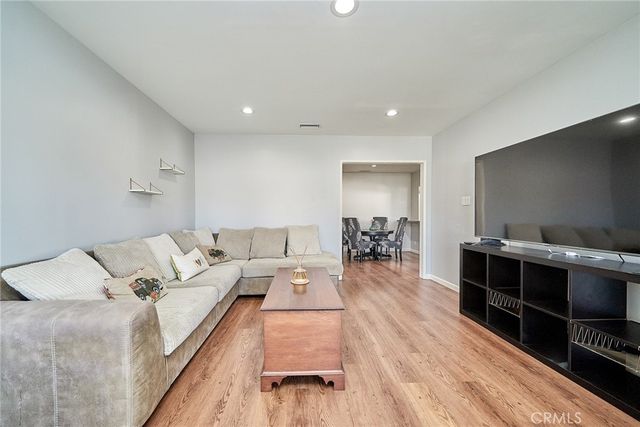 5019 Fanwood Ave., Lakewood, CA 90713