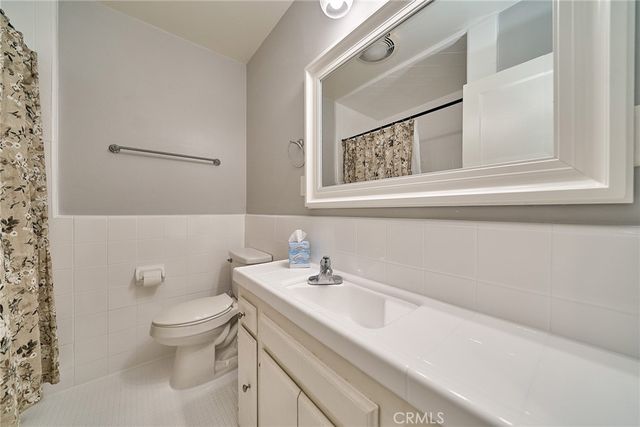 5019 Fanwood Ave., Lakewood, CA 90713