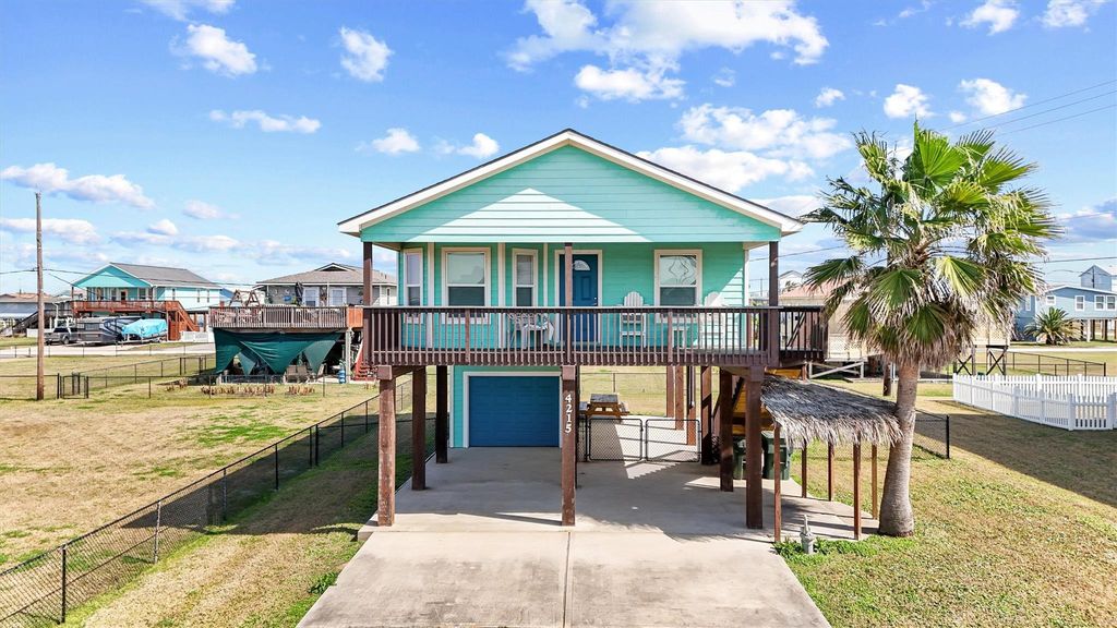 4215 Grayson Drive, Galveston, TX 77554