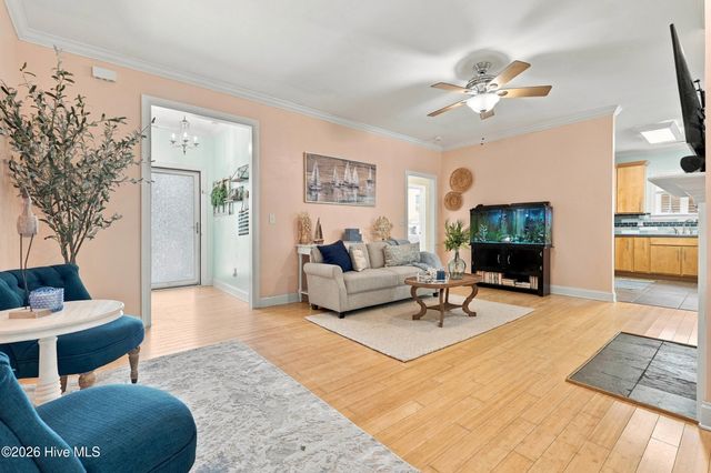 306 Kemper Road, Hampstead, NC 28443