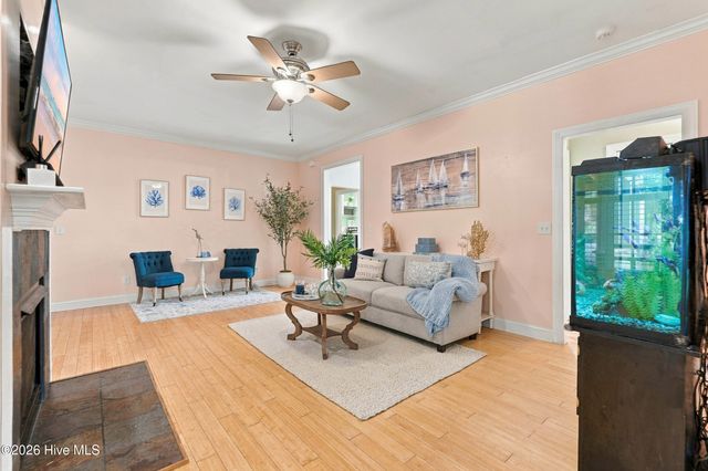 306 Kemper Road, Hampstead, NC 28443