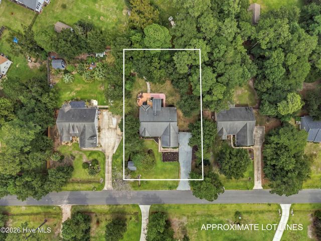 306 Kemper Road, Hampstead, NC 28443
