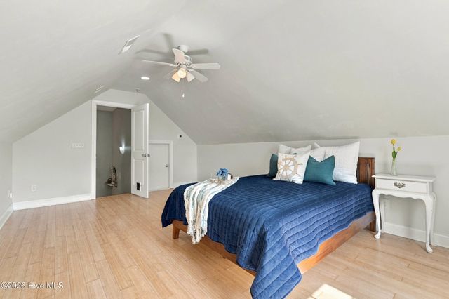 306 Kemper Road, Hampstead, NC 28443