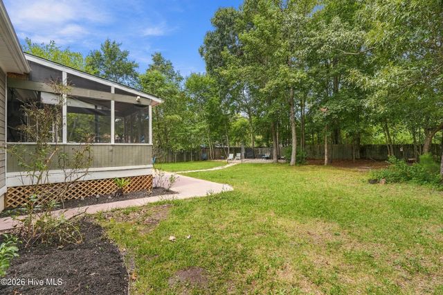 306 Kemper Road, Hampstead, NC 28443