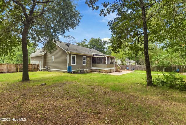 306 Kemper Road, Hampstead, NC 28443