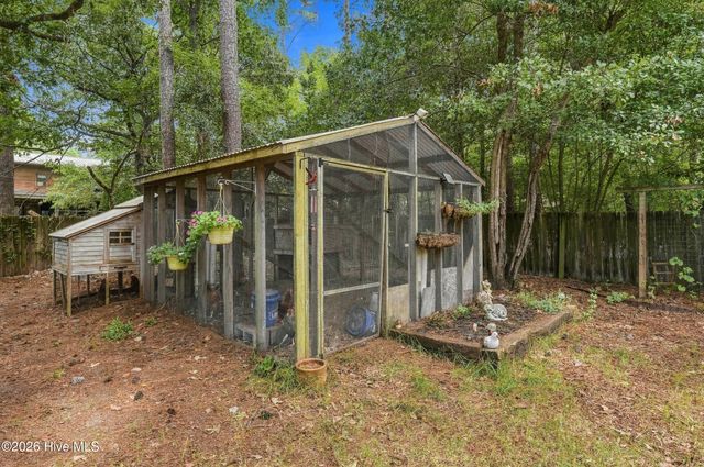 306 Kemper Road, Hampstead, NC 28443
