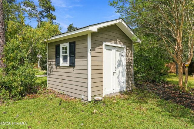 306 Kemper Road, Hampstead, NC 28443