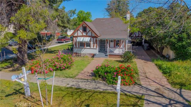 261 W 26th, Merced, CA 95340