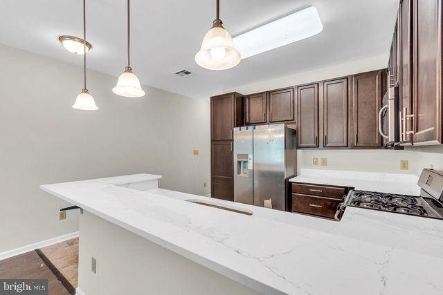 3 ROWAND WAY E, Clementon, NJ 08021