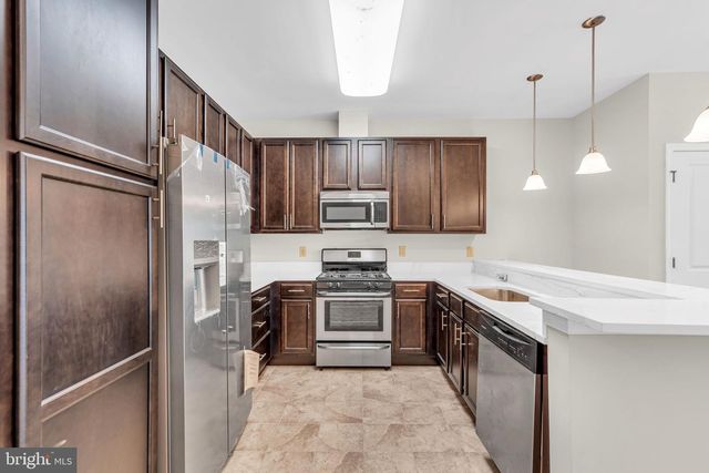 3 ROWAND WAY E, Clementon, NJ 08021
