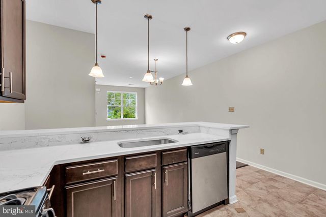 3 ROWAND WAY E, Clementon, NJ 08021