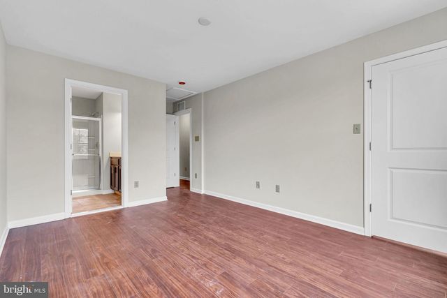 3 ROWAND WAY E, Clementon, NJ 08021