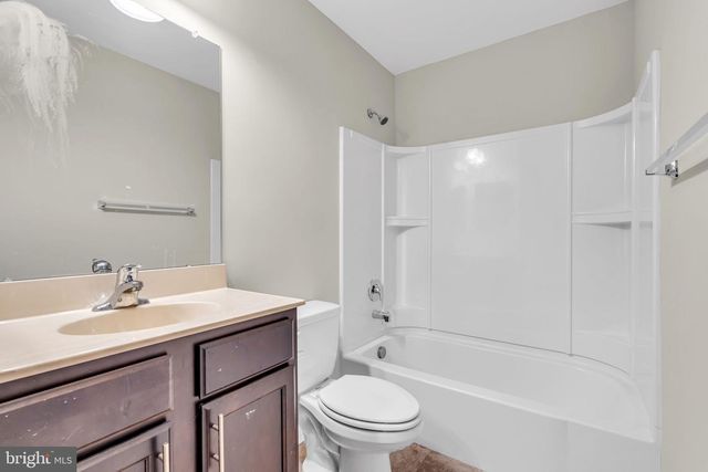 3 ROWAND WAY E, Clementon, NJ 08021