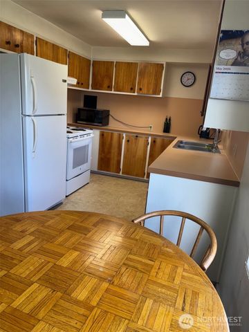 10563 District Line Road, Burlington, WA 98233