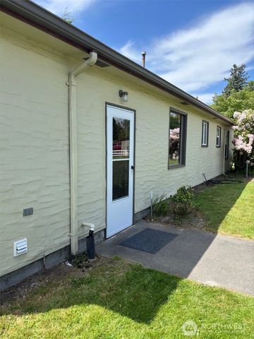 10563 District Line Road, Burlington, WA 98233