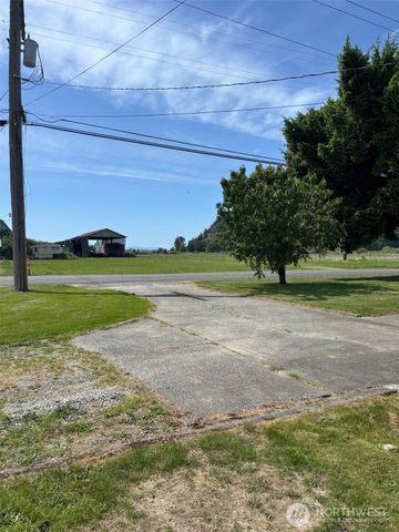 10563 District Line Road, Burlington, WA 98233