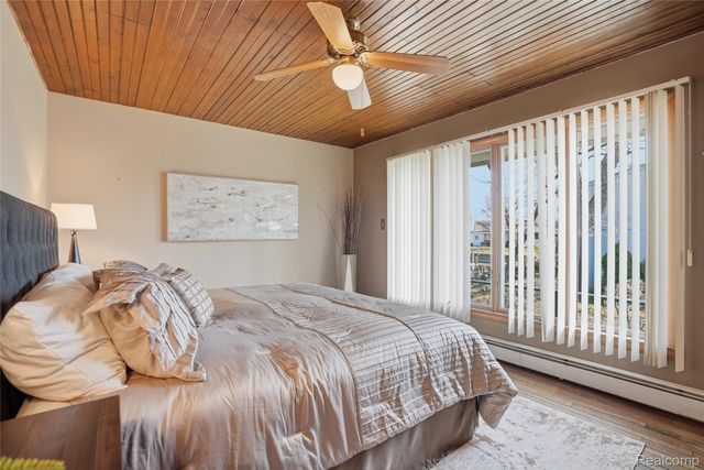 49750 Nautical Drive, Chesterfield Township, MI 48047