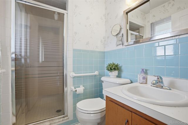 49750 Nautical Drive, Chesterfield Township, MI 48047