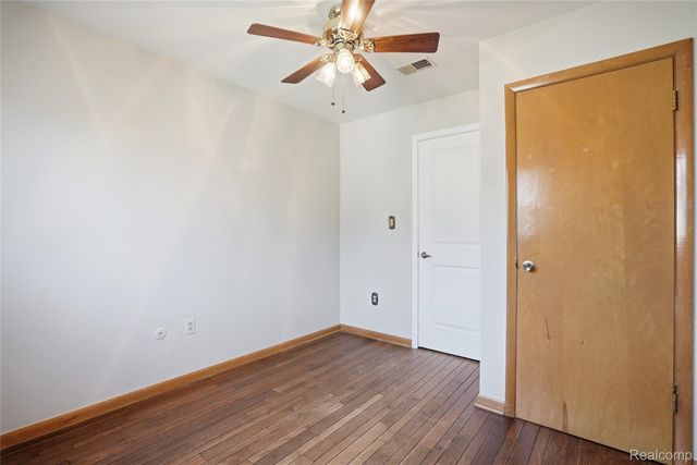 49750 Nautical Drive, Chesterfield Township, MI 48047