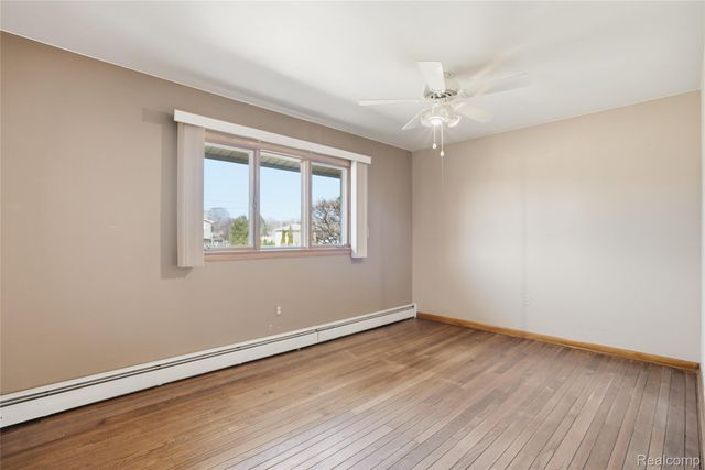 49750 Nautical Drive, Chesterfield Township, MI 48047