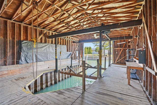 49750 Nautical Drive, Chesterfield Township, MI 48047