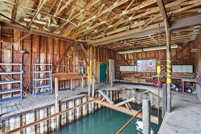 49750 Nautical Drive, Chesterfield Township, MI 48047