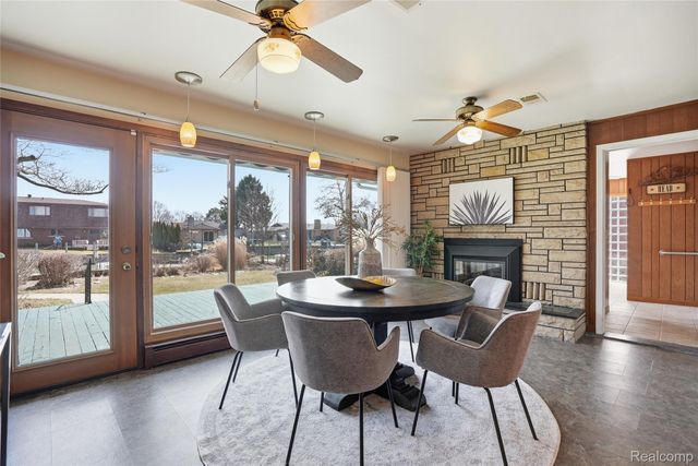 49750 Nautical Drive, Chesterfield Township, MI 48047