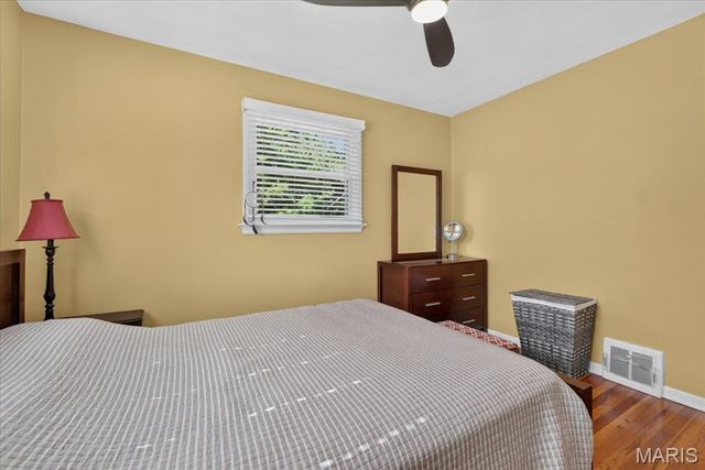 1178 Margaret Lane, St Louis, MO 63132