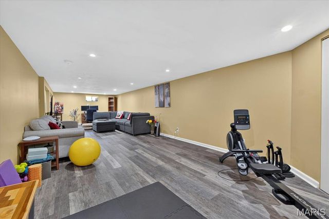 1178 Margaret Lane, St Louis, MO 63132