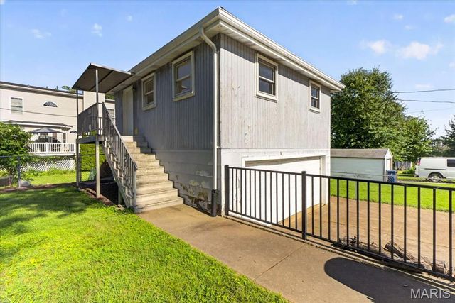 1178 Margaret Lane, St Louis, MO 63132