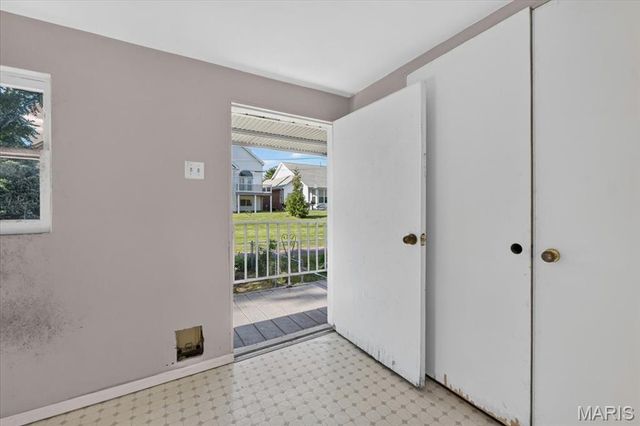 1178 Margaret Lane, St Louis, MO 63132