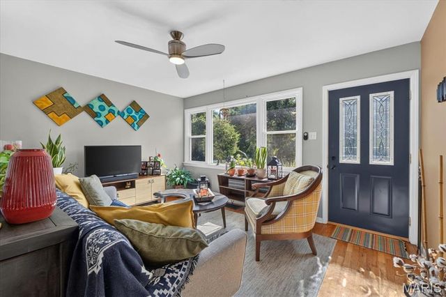 1178 Margaret Lane, St Louis, MO 63132