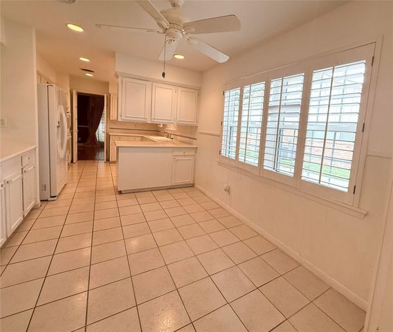 5611 Portal Drive, Houston, TX 77096