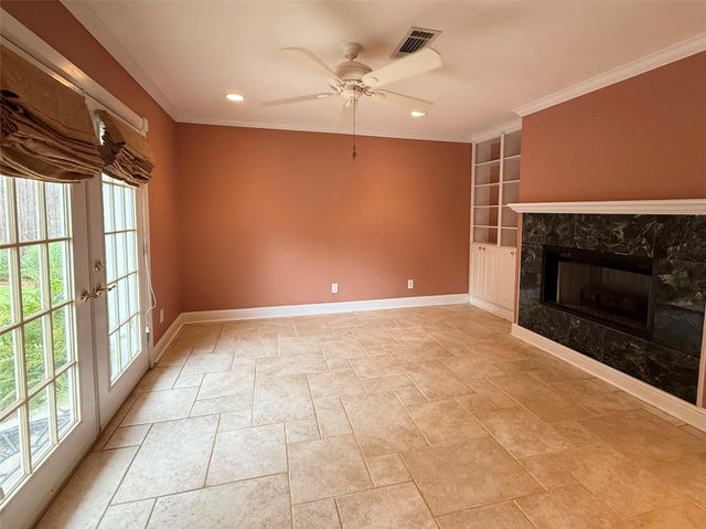 5611 Portal Drive, Houston, TX 77096