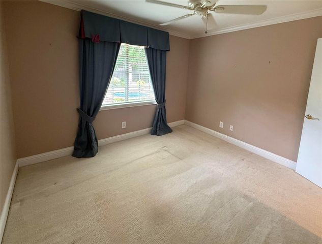 5611 Portal Drive, Houston, TX 77096