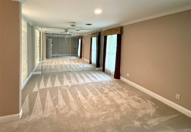 5611 Portal Drive, Houston, TX 77096