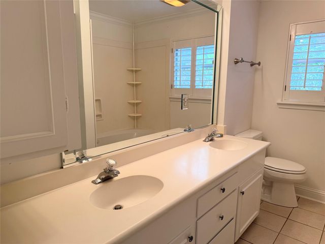 5611 Portal Drive, Houston, TX 77096