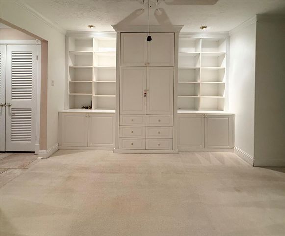 5611 Portal Drive, Houston, TX 77096