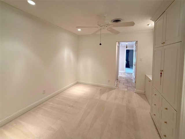 5611 Portal Drive, Houston, TX 77096