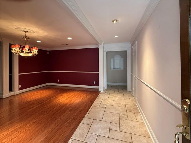 5611 Portal Drive, Houston, TX 77096