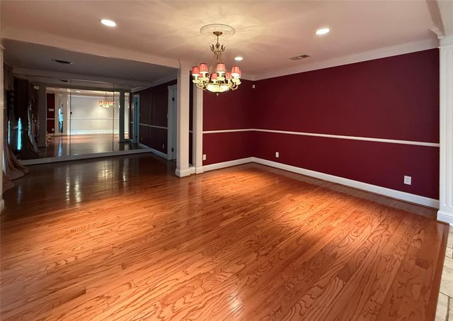 5611 Portal Drive, Houston, TX 77096