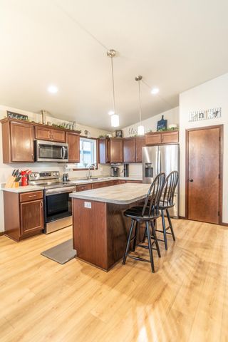 6762 69th Avenue S, Horace, ND 58047