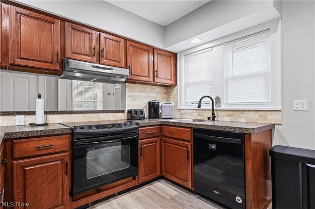2600 3rd Street, Cuyahoga Falls, OH 44221
