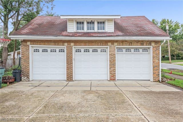 2600 3rd Street, Cuyahoga Falls, OH 44221