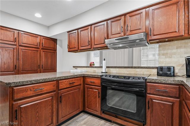 2600 3rd Street, Cuyahoga Falls, OH 44221